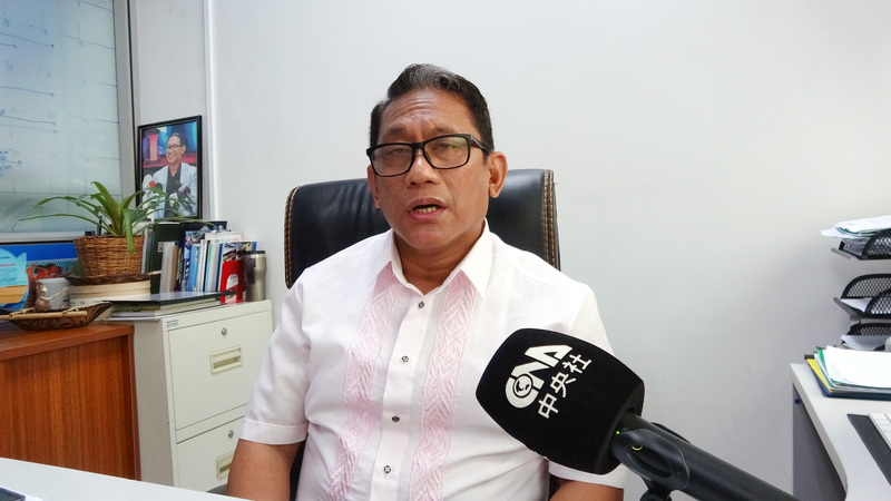 琉球籍漁船昇漁豐號日前於台菲重疊海域遭菲律賓公務船登臨盤查事件，菲律賓漁業局發言人布里蓋拉23日接受中央社訪問，否認菲方粗暴執法。 (圖：中央社)
