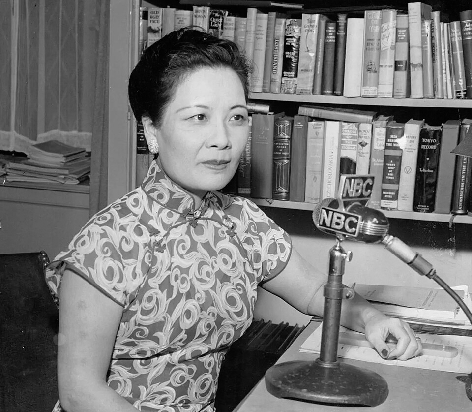 宋美齡透過廣播、報紙、雜誌，及接見外國政要的機會，呼籲各國增加對中華民國的援助。(示意資料照/維基百科)