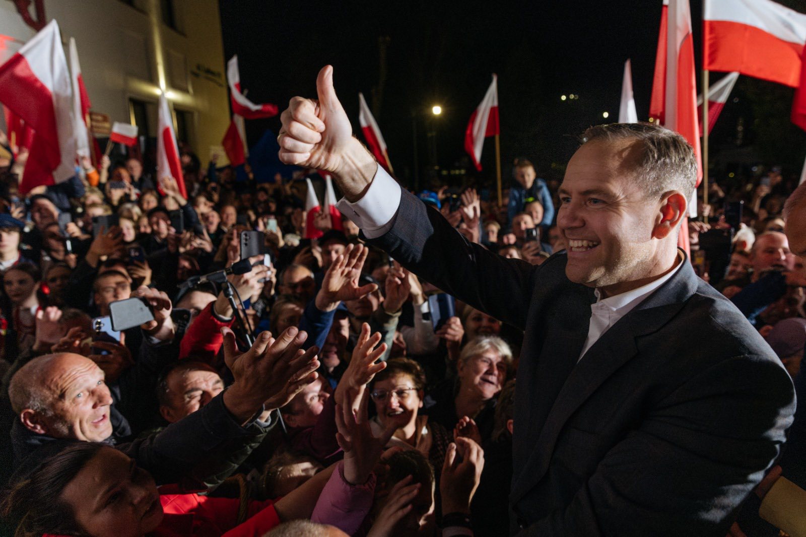 保守派民族主義歷史學者納夫羅茨基(Karol Nawrocki)當選波蘭總統。(圖：Karol Nawrocki臉書)