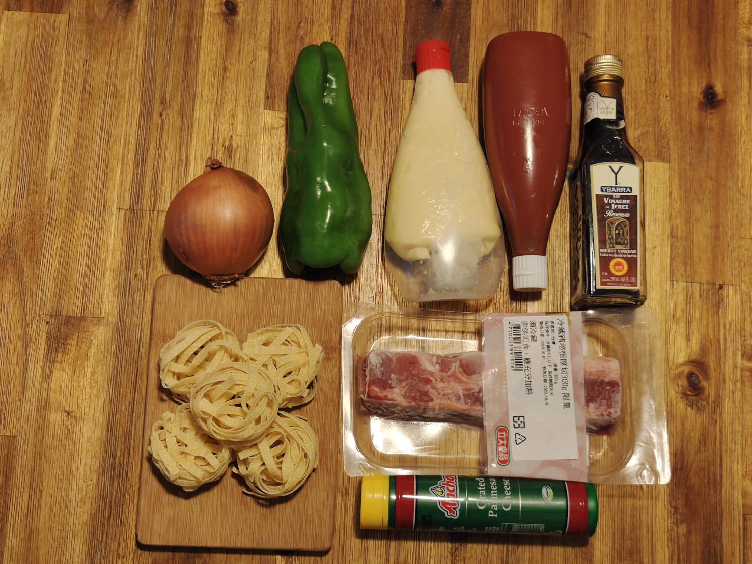 拿坡里義大利麵食材