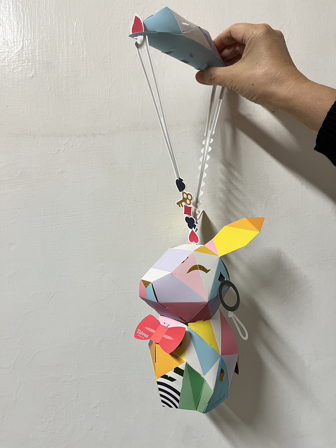 正月半鬧元宵，互道新年好，歡迎索取兔年小提燈