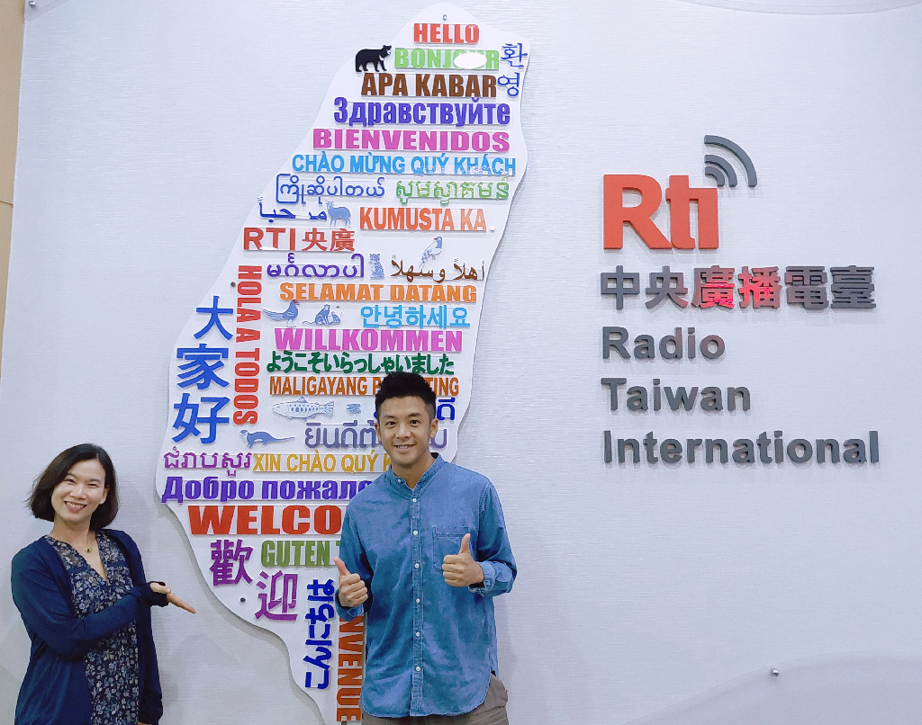 球員、球評兼活動總策劃Roy（右）