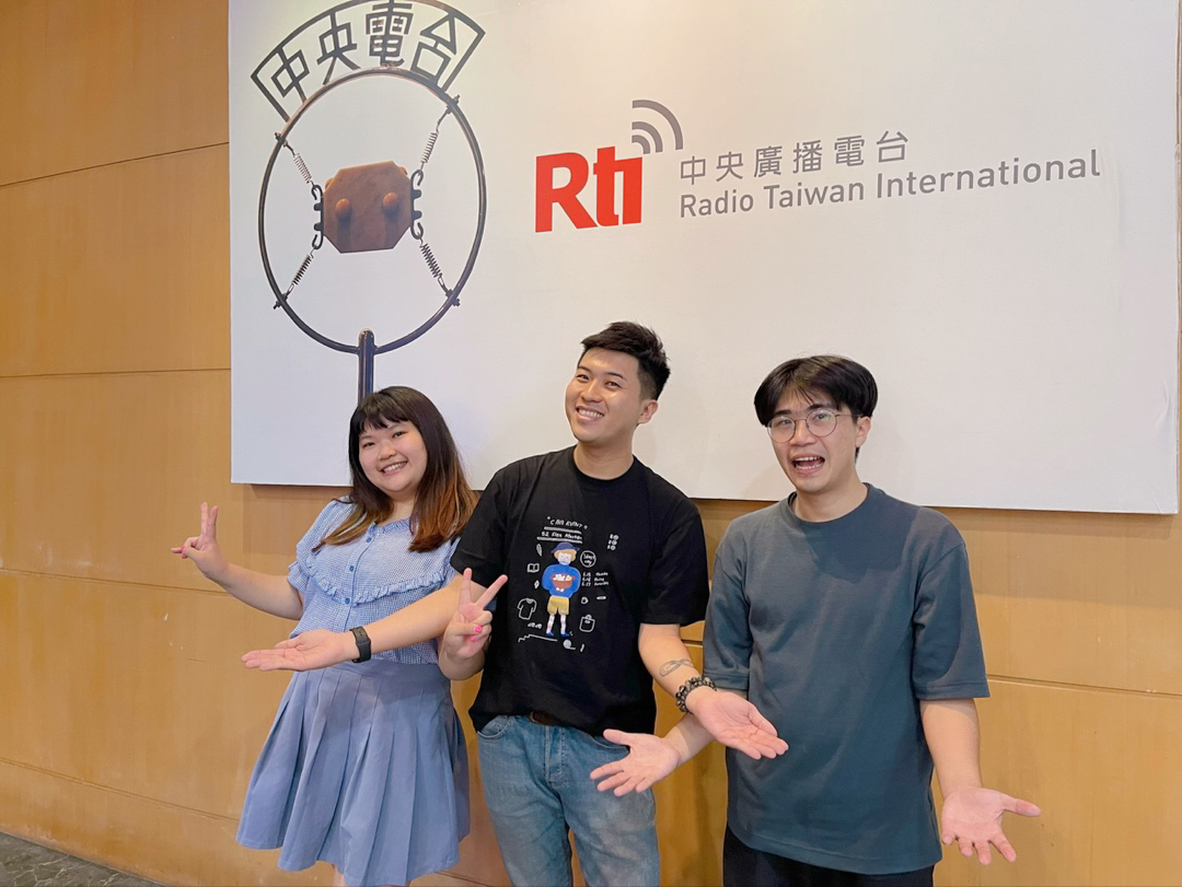 想欲共恁講ê話，攏囥佇遮（想要對你們說的話，都在這裡）