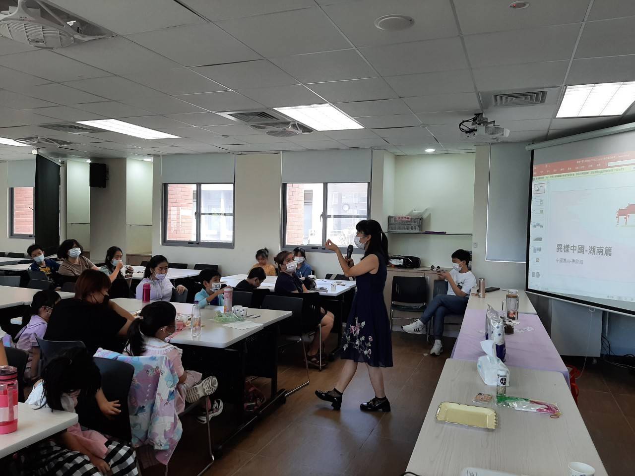 人師路迢迢 努力堅持走