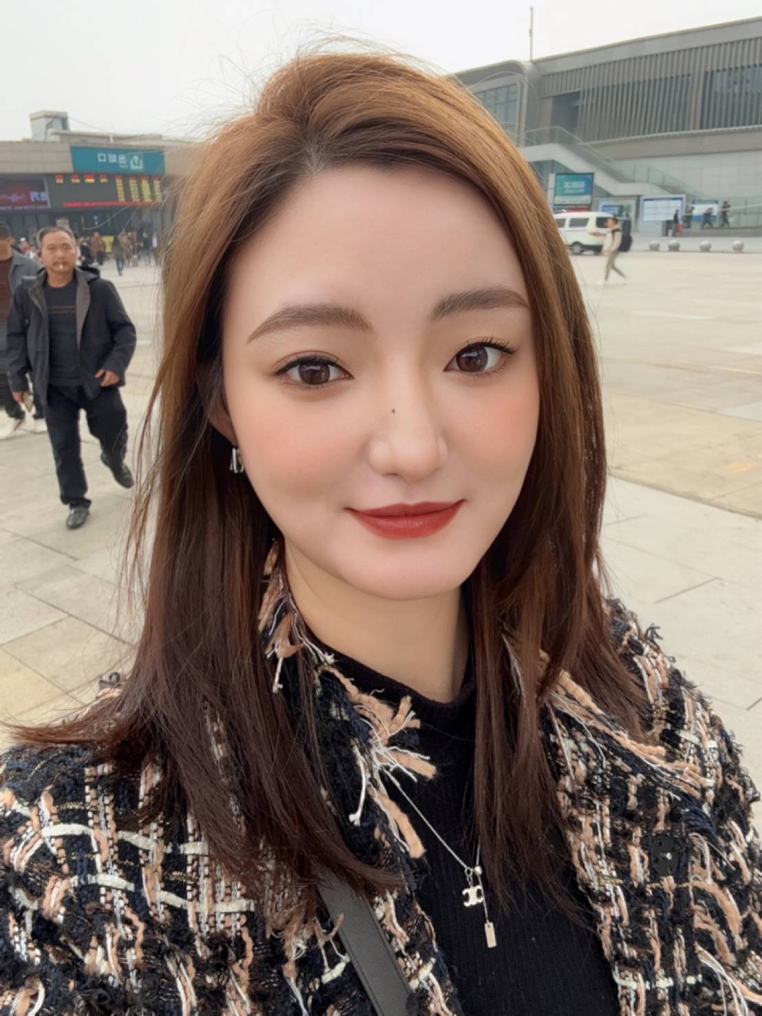 努力職場生活，又在專班進修，預備創業！
