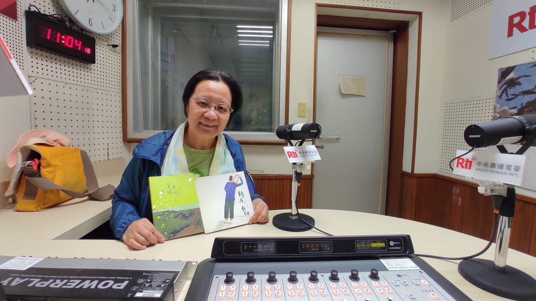 記錄生命中不同階段的感動，客籍詩人王春秋的《轉屋春秋》、《長照春秋》詩集(上) episode artwork