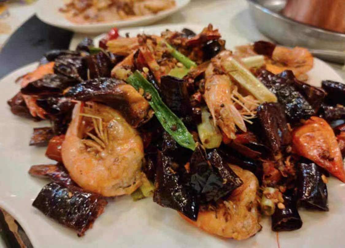 母女姊妹同心，在台灣推廣東北美食！