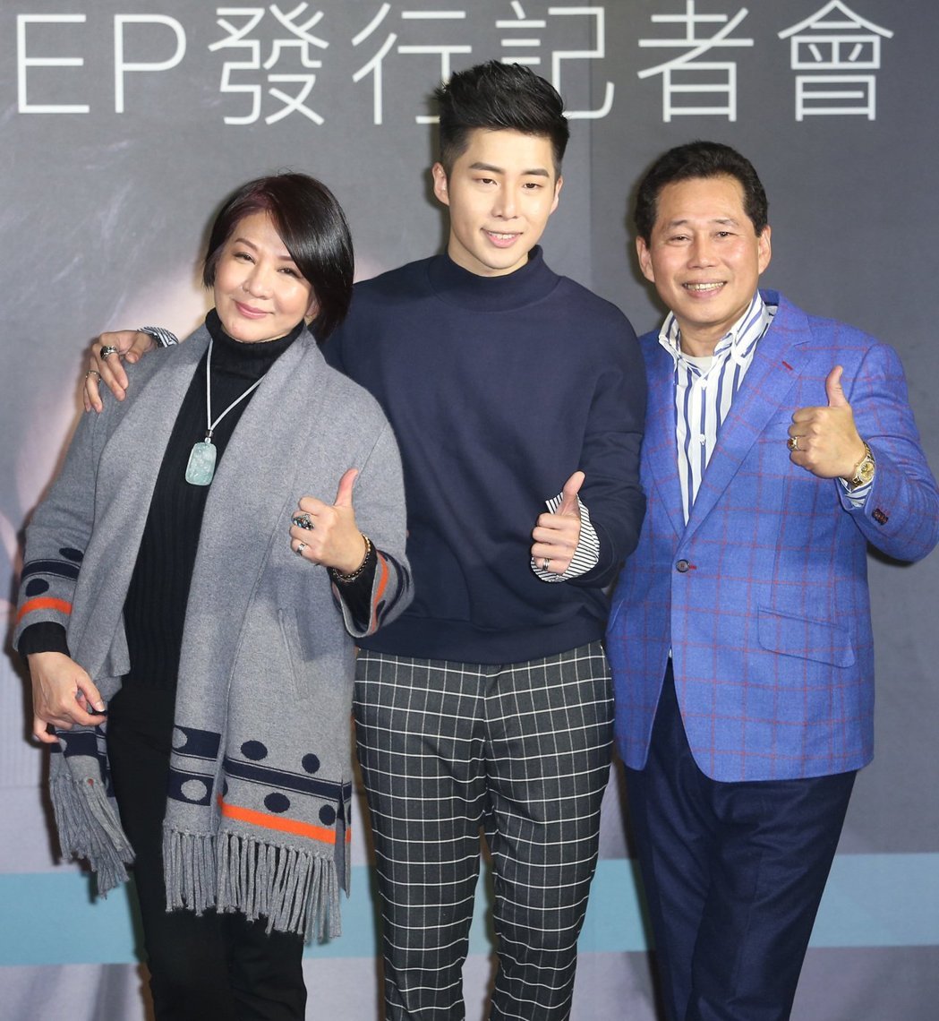 不靠爸的星二代創作歌手李建軒