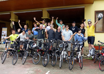 騰逸國際設計團隊遍佈10國，熱愛騎行。(王艾婷提供)