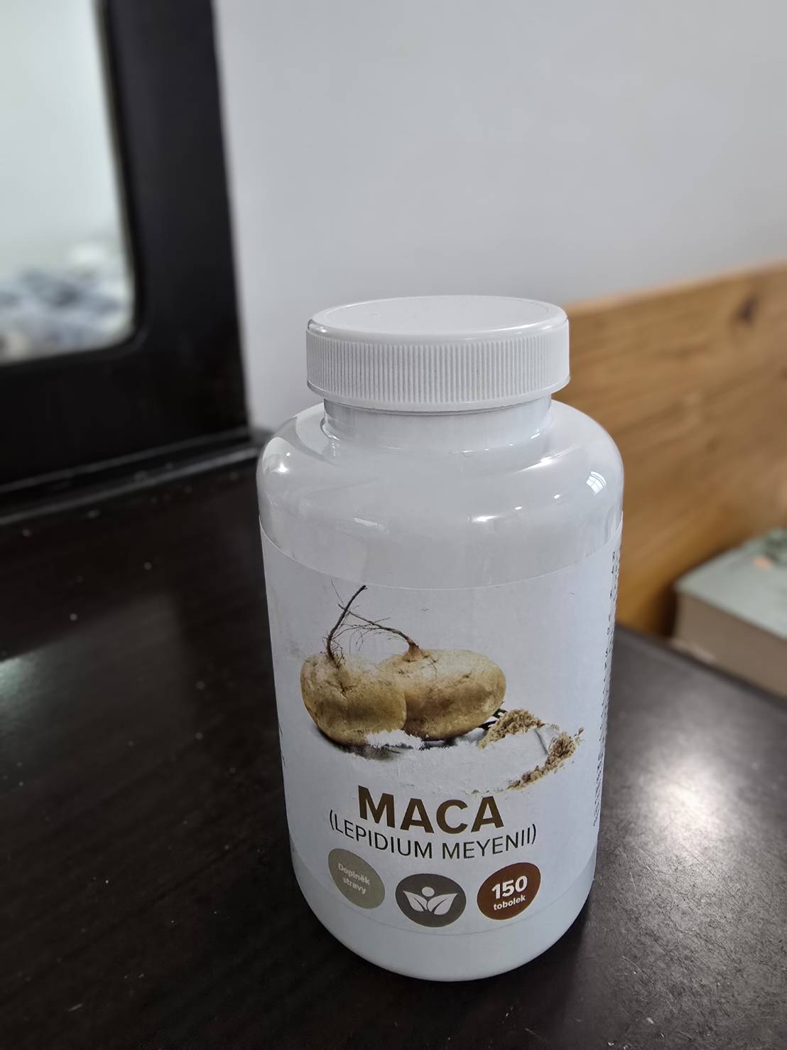 Hiện nay thực phẩm chức năng maca được bán rộng rãi trên thị trường (Ảnh: Hải Ly)