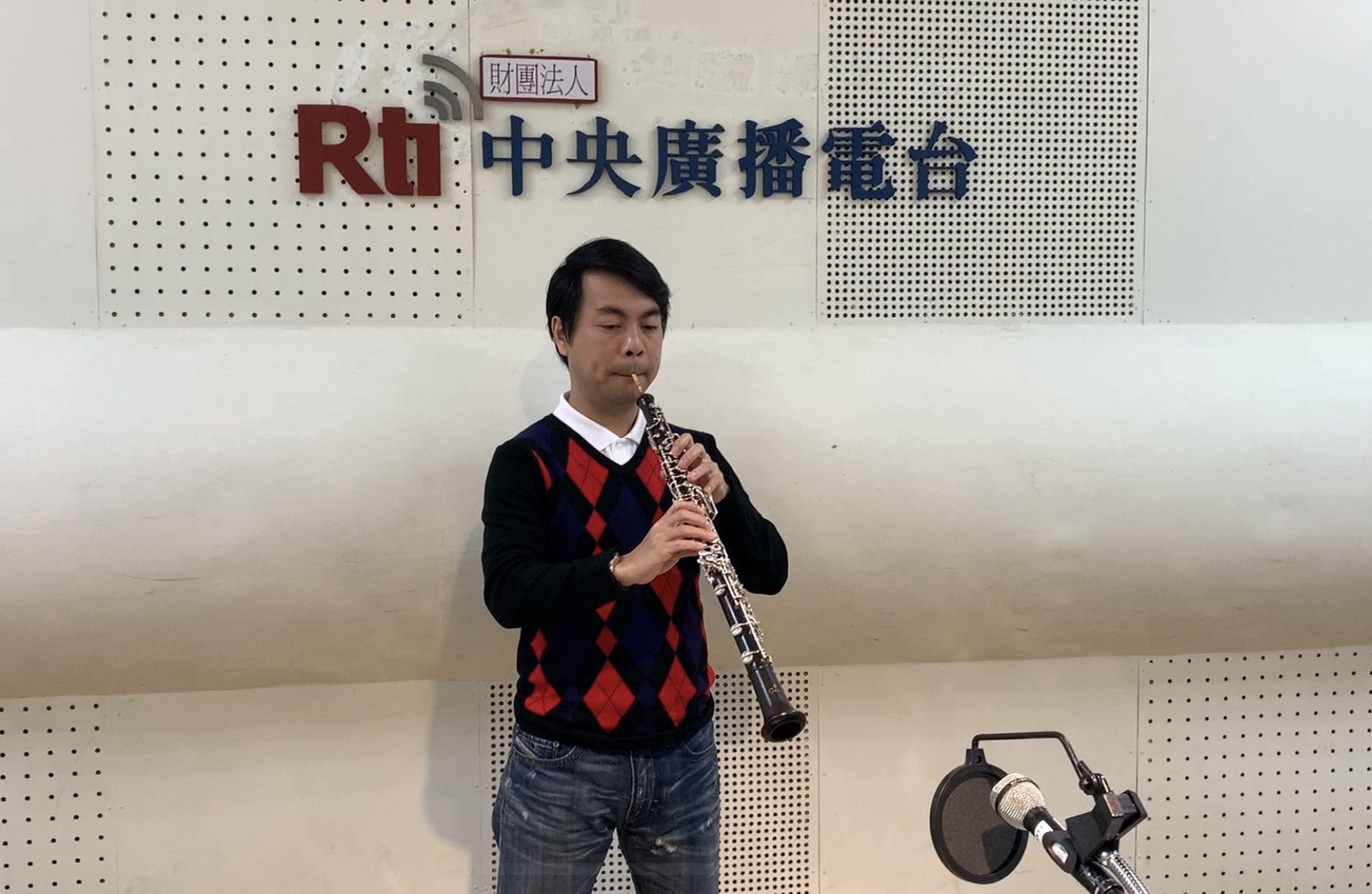 Nghệ sĩ kèn Oboe Nguyễn Hoàng Tùng: Đưa âm nhạc cổ điển đến gần hơn với khán giả (phần 2)