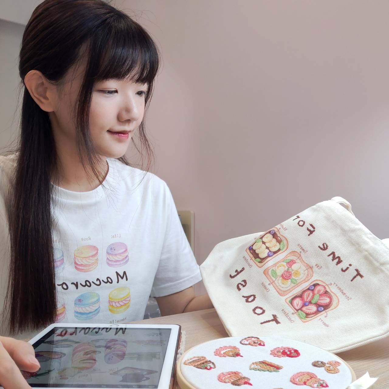 Du lịch Việt Nam qua sách tranh của họa sĩ Khưu Tương Hàm