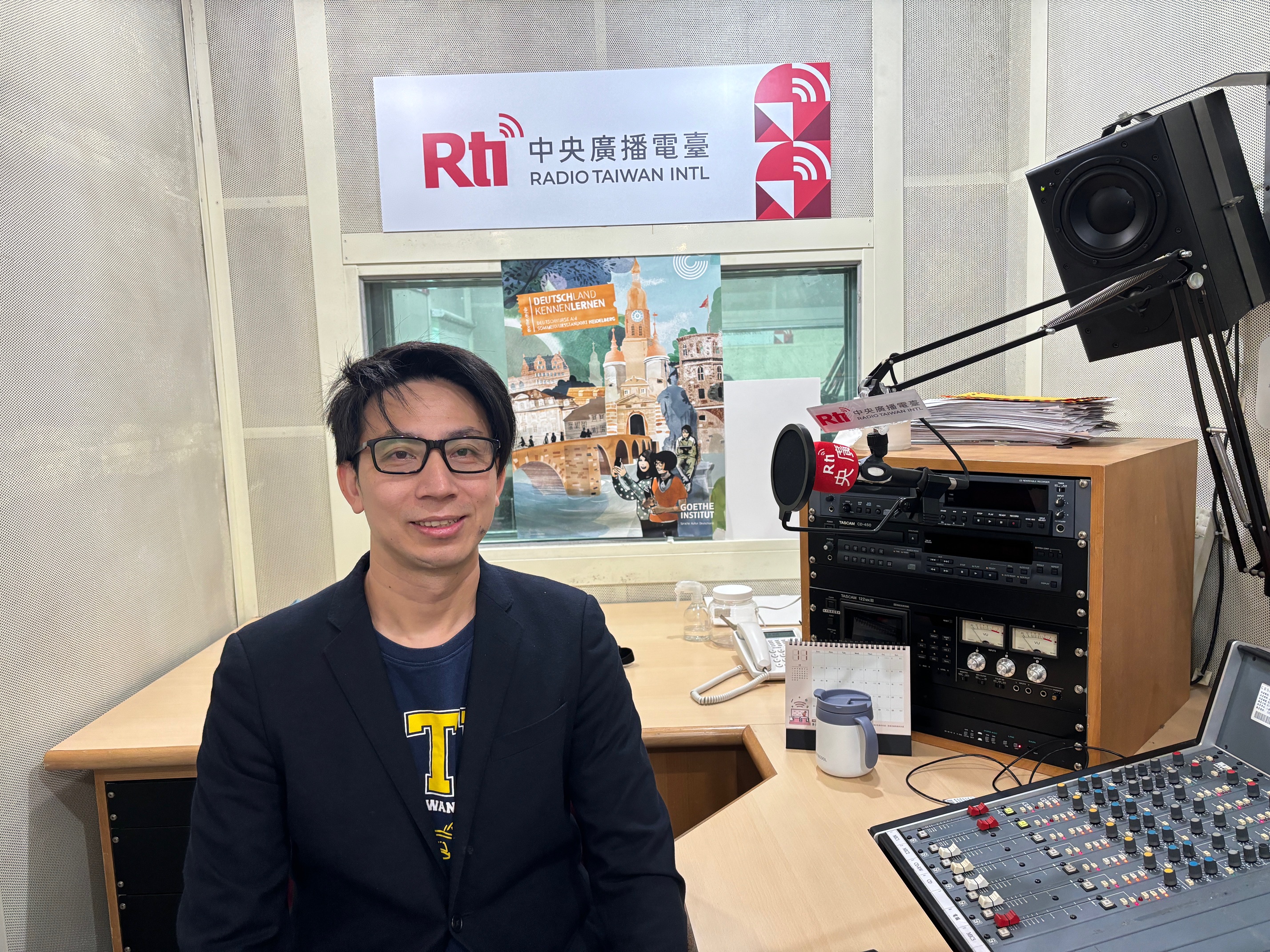 Nghiên cứu viên Phùng Văn Bằng: Tôi cảm thấy công việc của tôi rất có giá trị (1)